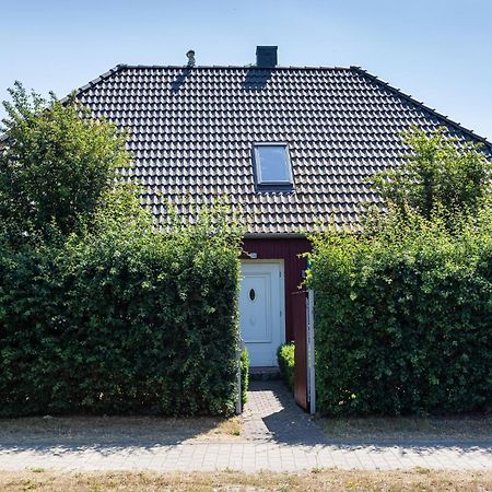 Kapitaenshaus - Kajuete Villa Ahrenshoop Buitenkant foto